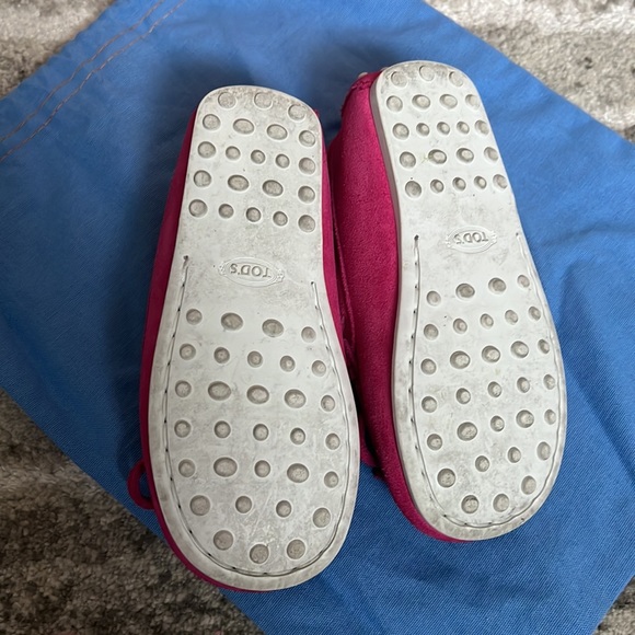 TOD’s Junior Suede Loafers - Picture 7 of 7